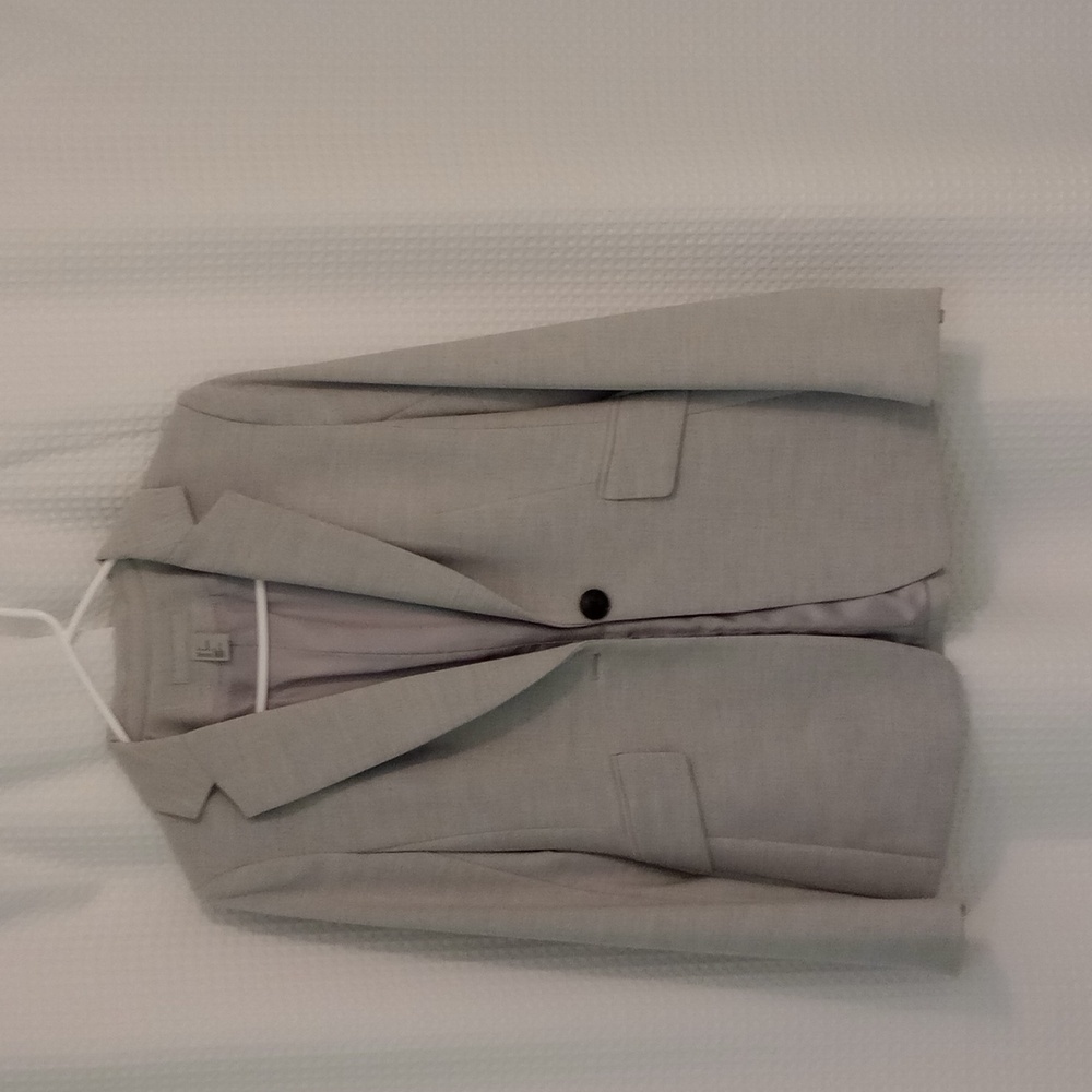 H+M - Gray Classic Suit Jacket / Blazer - Size: 6 (U.S.)